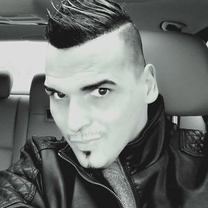 Meet your Posher, Javier